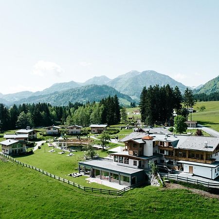 Hotel Chalets Grosslehen Fieberbrunn Buitenkant foto