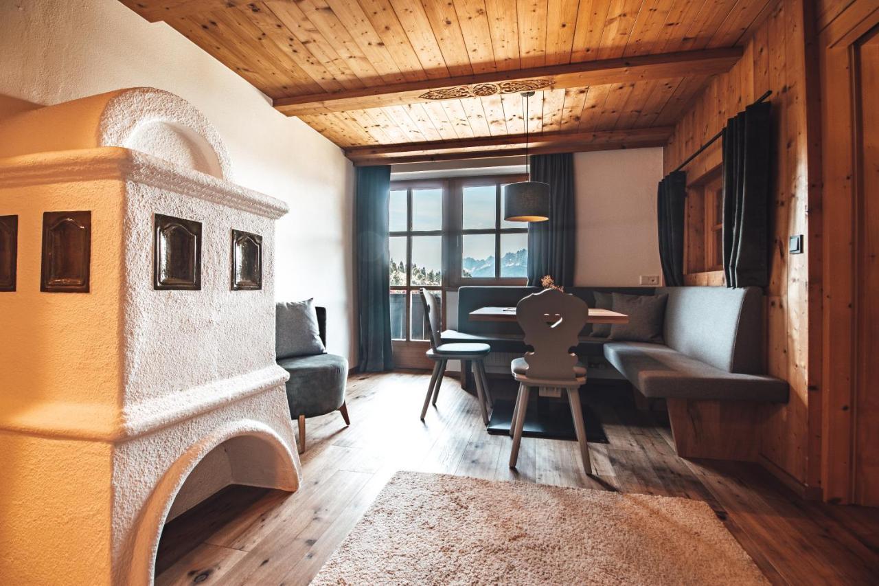 Hotel Chalets Grosslehen Fieberbrunn Buitenkant foto