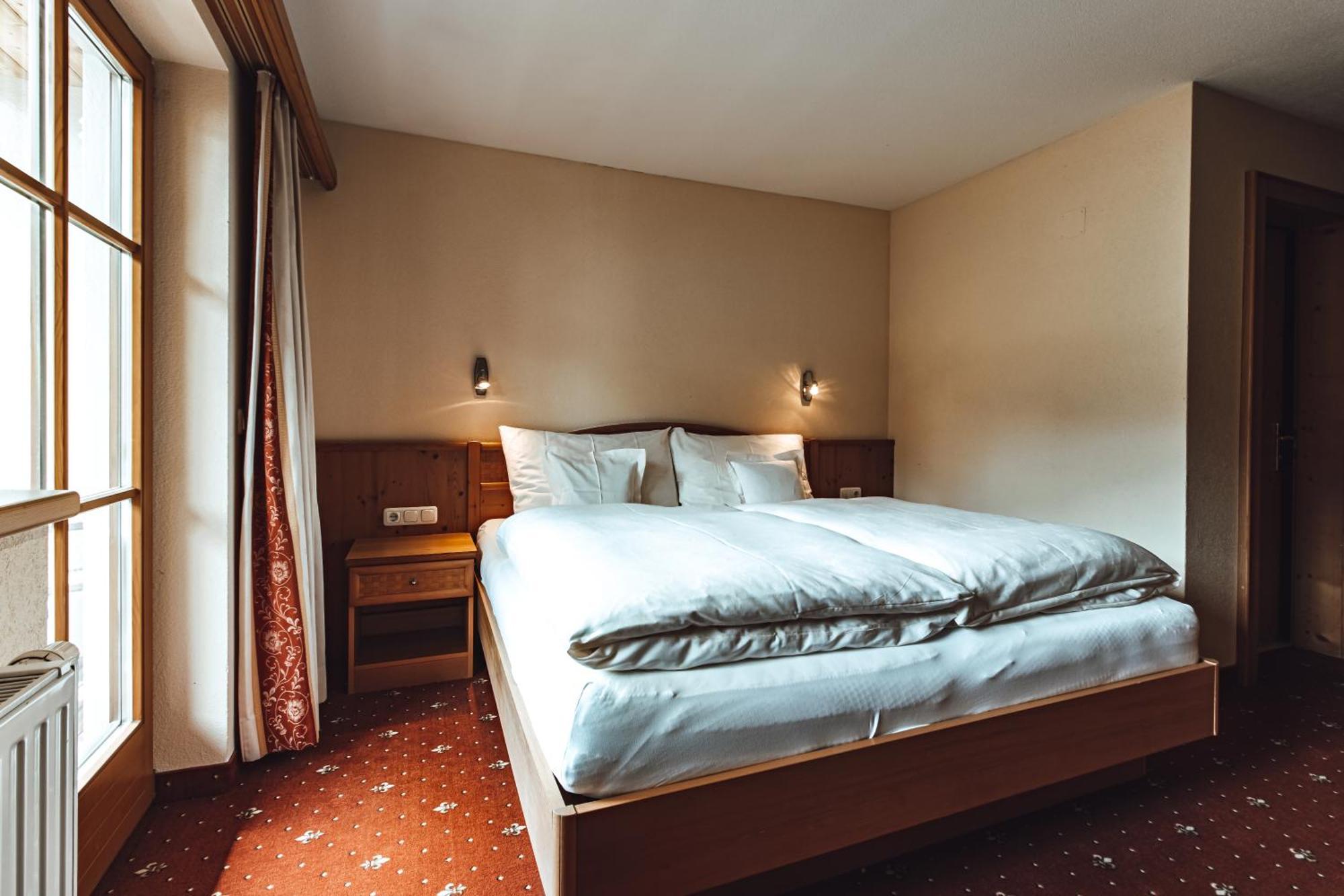 Hotel Chalets Grosslehen Fieberbrunn Kamer foto
