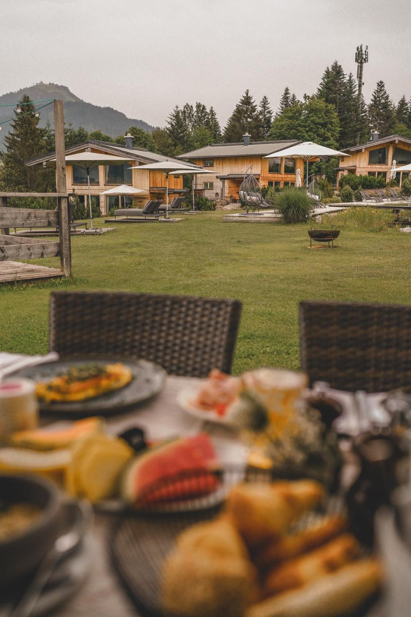 Hotel Chalets Grosslehen Fieberbrunn Buitenkant foto