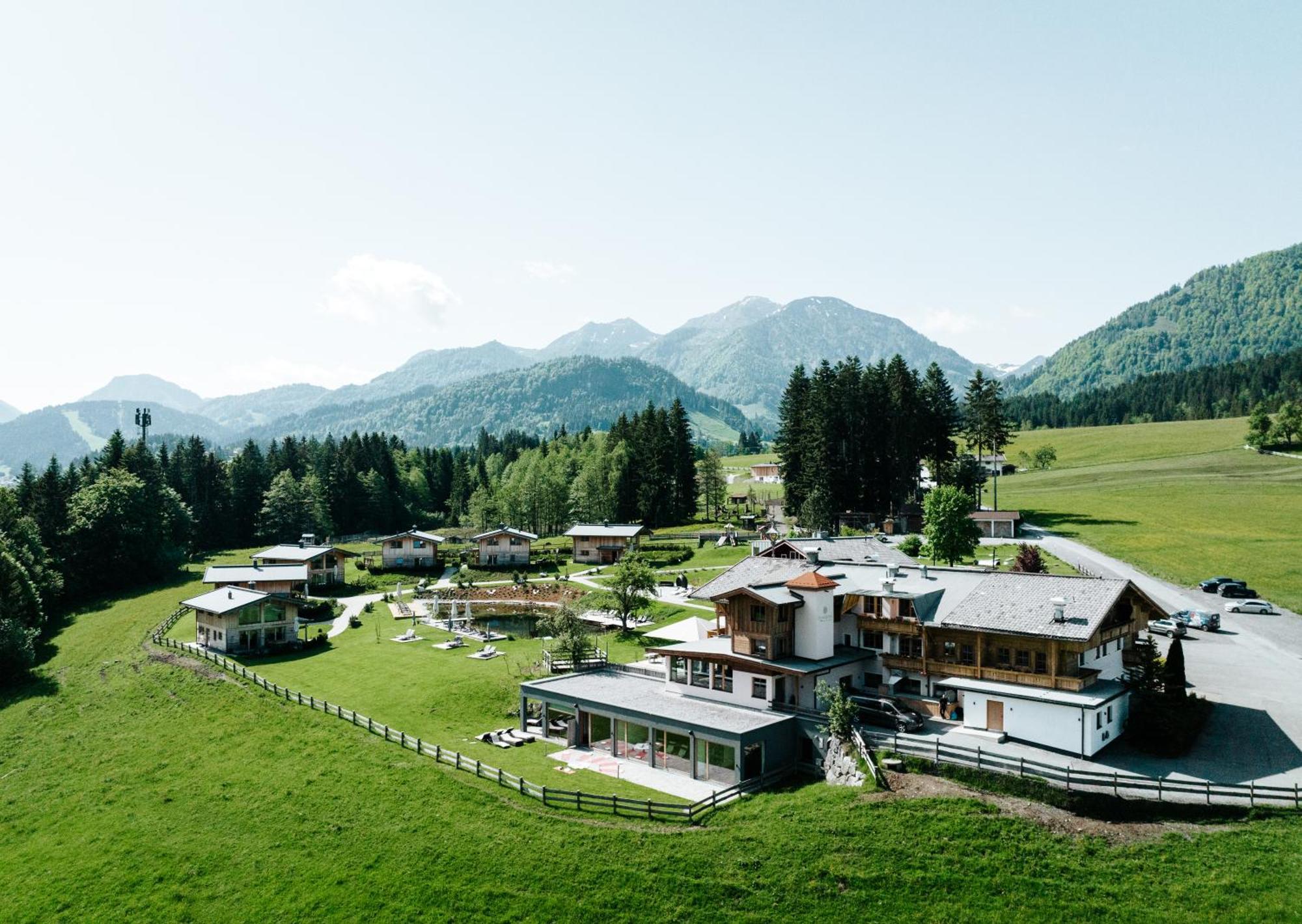 Hotel Chalets Grosslehen Fieberbrunn Buitenkant foto
