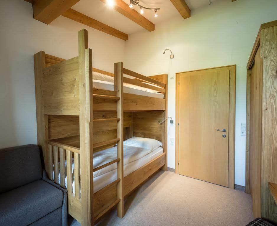 Hotel Chalets Grosslehen Fieberbrunn Buitenkant foto